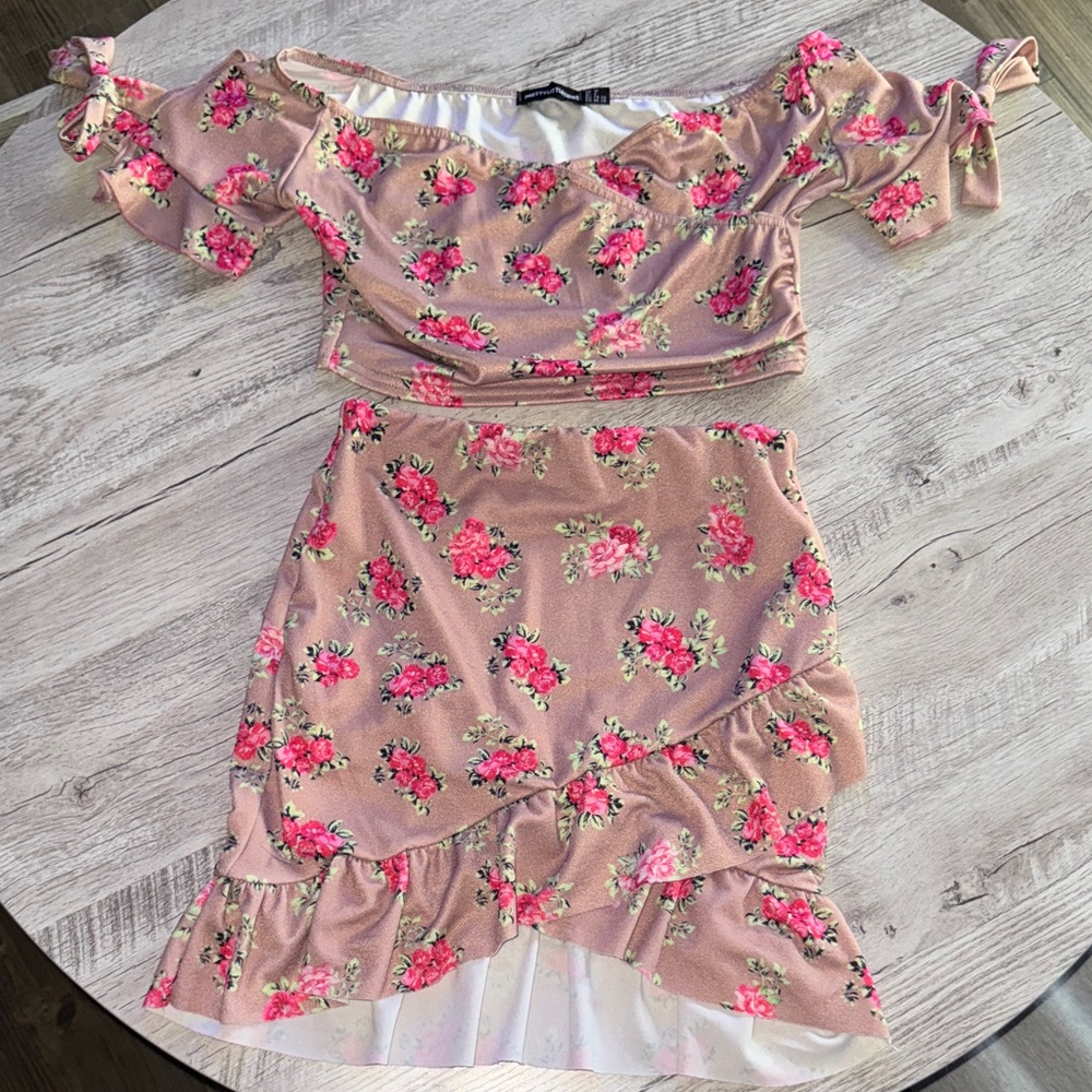 Pretty Little Thing  Off-Shoulder Top and Skirt Set